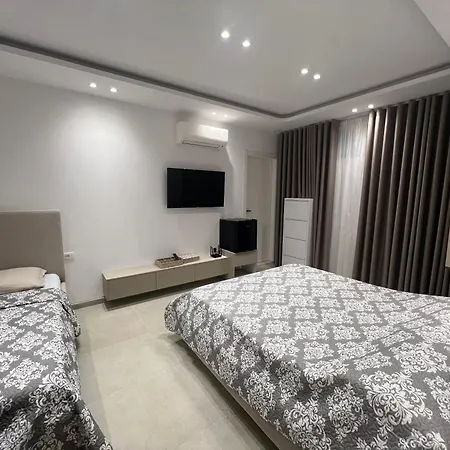 Endri Appartments 2 *